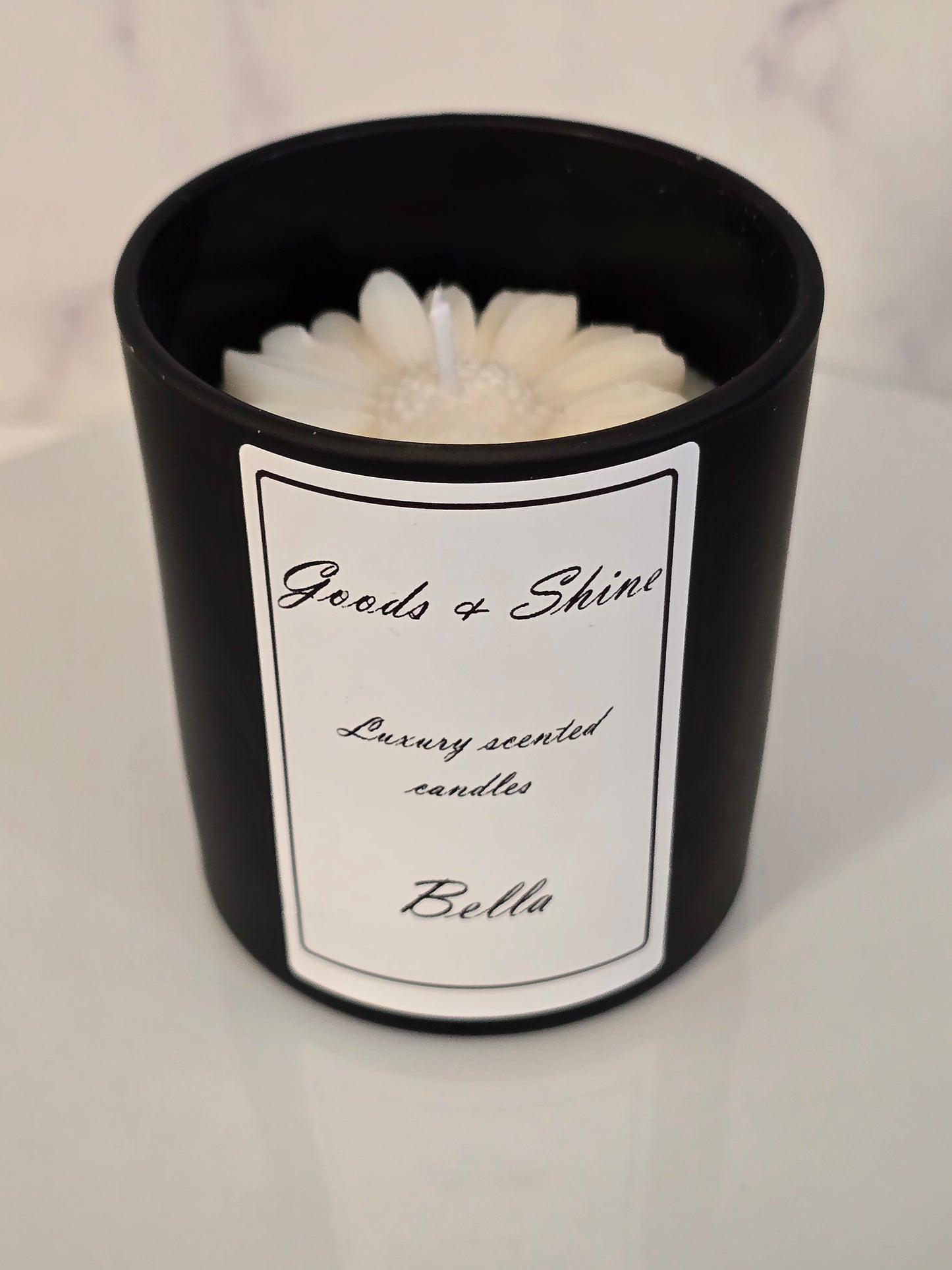 Luxury scented candle, Bella