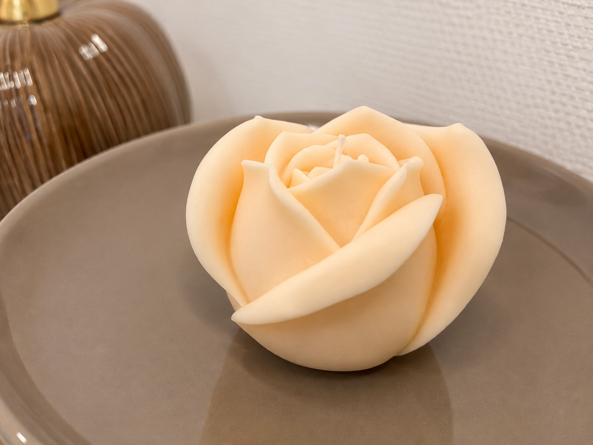 Rosé Amour – Unieke, handgegoten designkaars